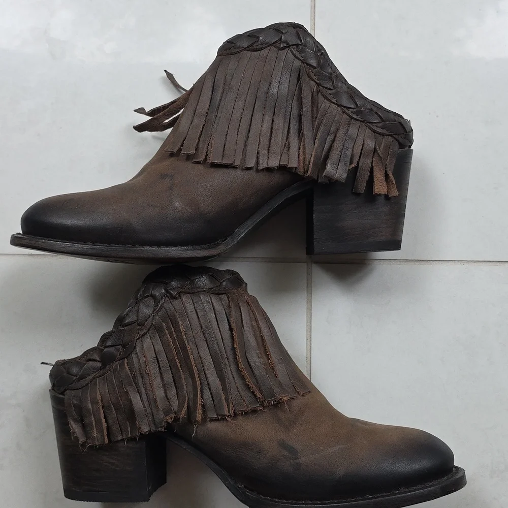 New without box Freebird Sally Boots Brown Fringe Ankle Booties Distressed sz 9 - Picture 5 of 7